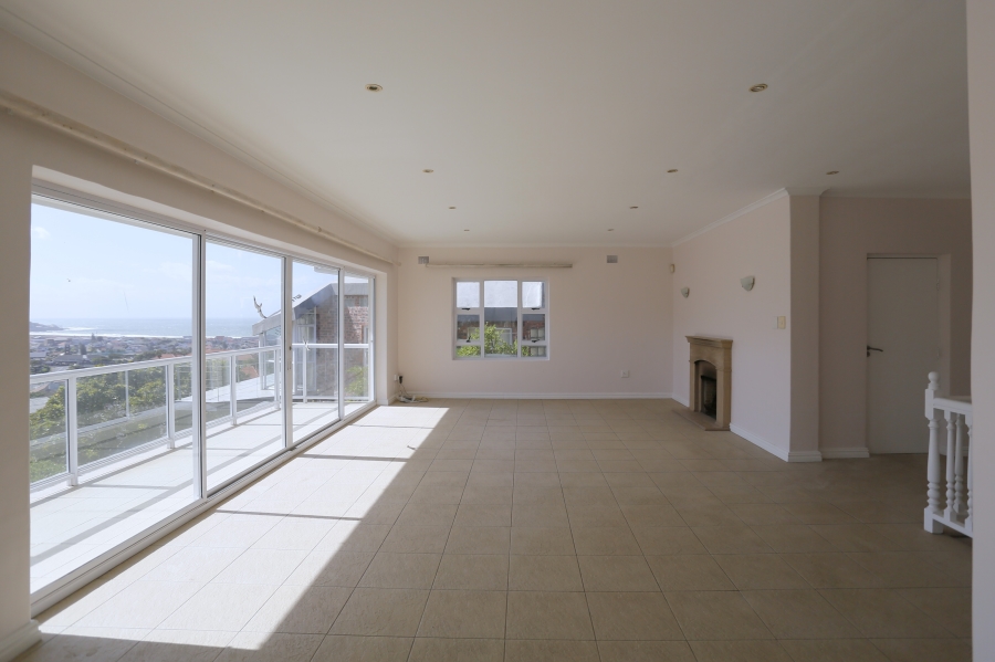 To Let 3 Bedroom Property for Rent in Fish Hoek Western Cape